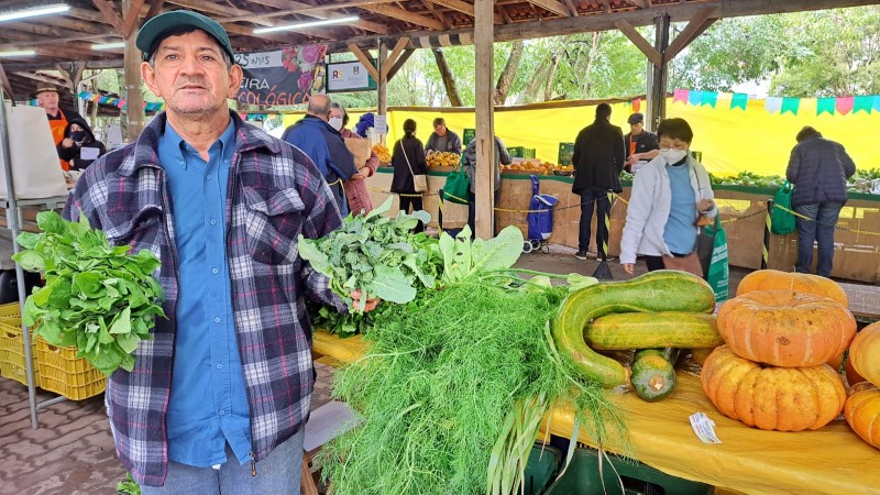 Olair dos Santos produz hortifrutigrangeiros em Nova Santa Rita
