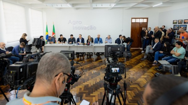 Integrantes do governo estadual ligados à Seapi esclareceram o assunto em coletiva de imprensa na manhã desta sexta-feira (16/5)